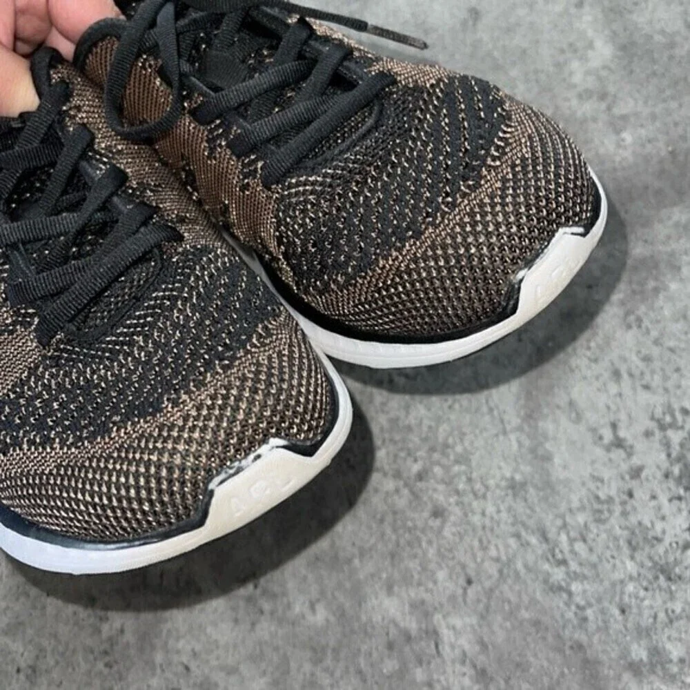 APL techloom pro knit athletic sneakers